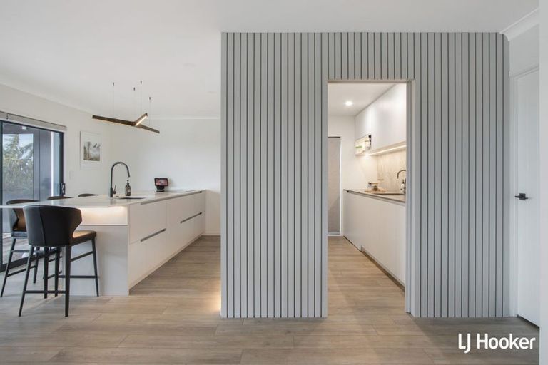 Photo of property in 33 The Crescent, Waihi Beach, 3611