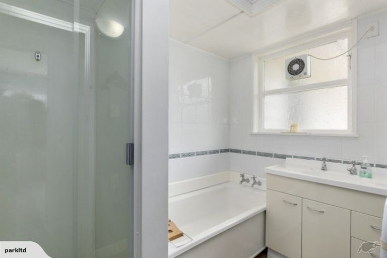 Photo of property in 13 Whites Line West, Woburn, Lower Hutt, 5010