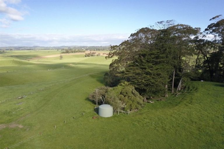 Photo of property in 296 Inland Road North, Tikorangi, Waitara, 4383