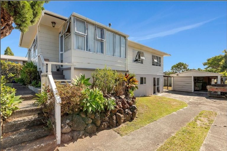 Photo of property in 316 One Tree Point Road, One Tree Point, 0118