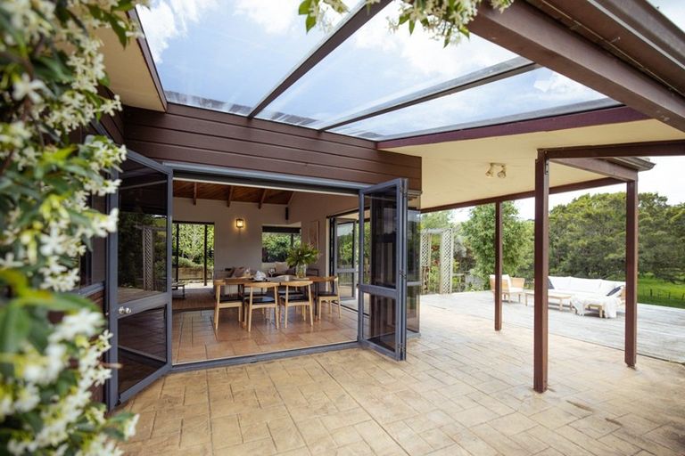 Photo of property in 1475 State Highway 16, Waimauku, 0883