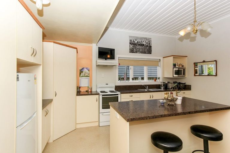 Photo of property in 88 Young Street, New Plymouth, 4310