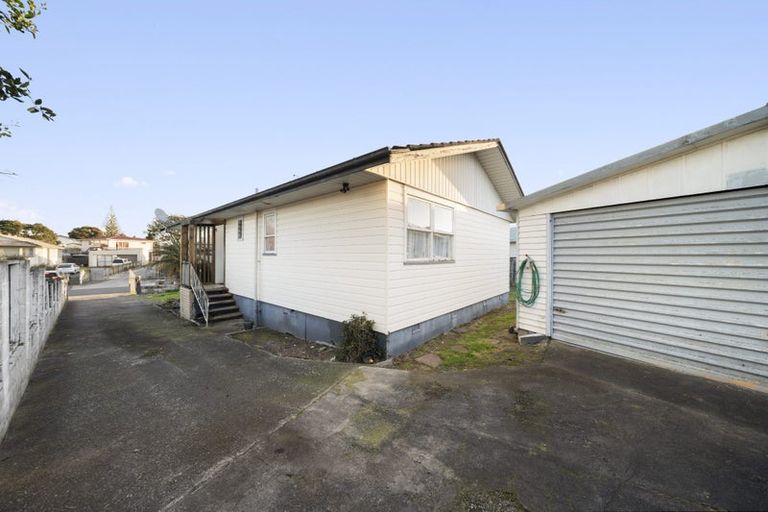 Photo of property in 4 Crampton Place, Manurewa, Auckland, 2102