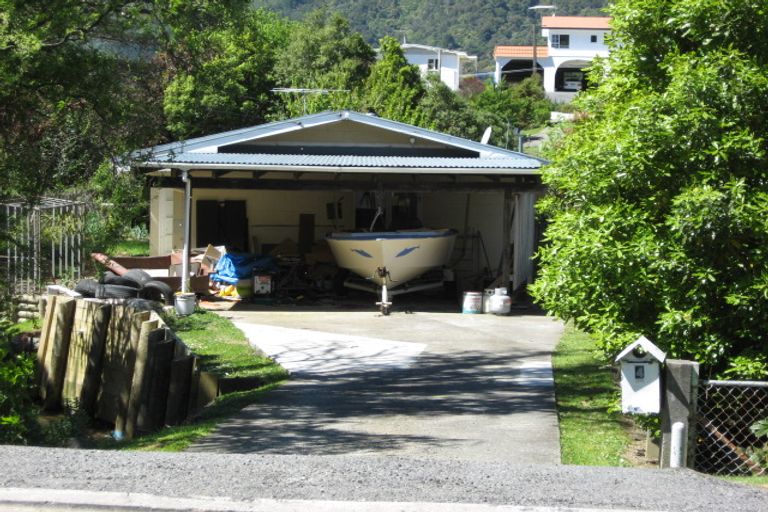 Photo of property in 4 Cornwall Street, Picton, 7220