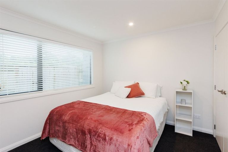 Photo of property in 5 Freedom Drive, Kelvin Grove, Palmerston North, 4414
