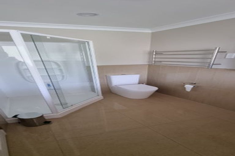 Photo of property in 6 Fencourt Place, Rototuna North, Hamilton, 3210