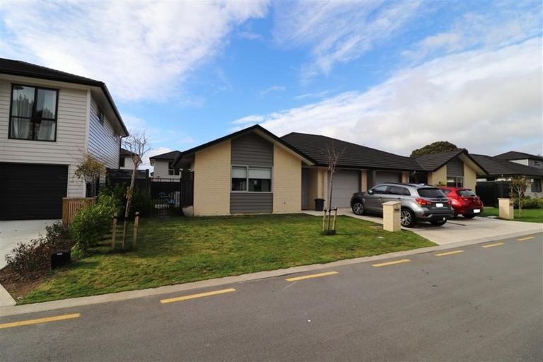 Photo of property in 3 Somerby Mews, Silverstream, Upper Hutt, 5019