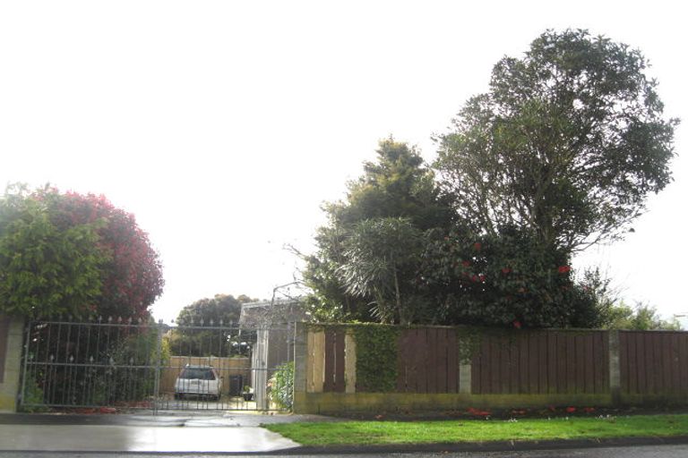 Photo of property in 61 Clifton Drive, Waitara, 4320