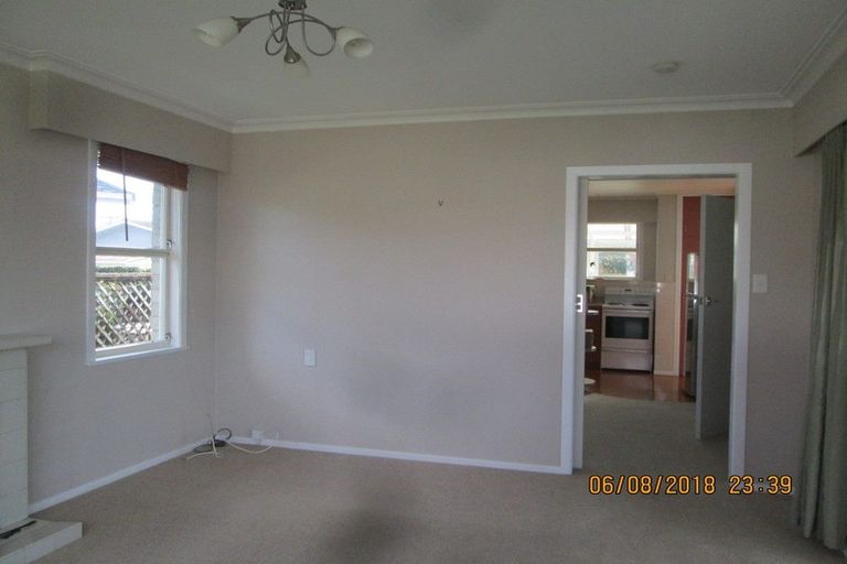 Photo of property in 116 Williams Street, Cambridge, 3434