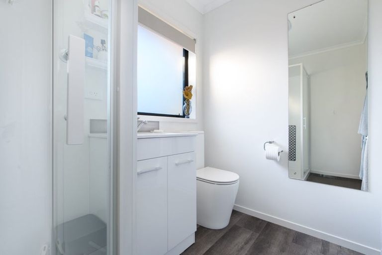 Photo of property in 76 Oteki Park Drive, Welcome Bay, Tauranga, 3112