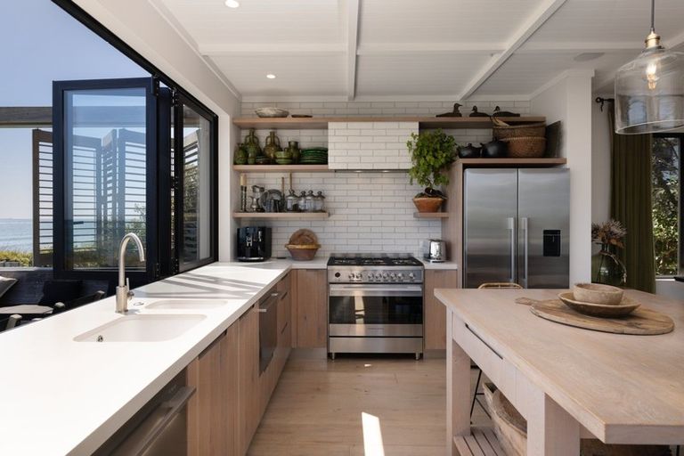 Photo of property in 23 Karewa Parade, Papamoa Beach, Papamoa, 3118