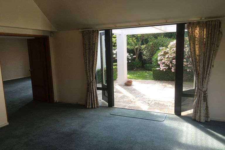 Photo of property in 4a Denley Gardens, Avonhead, Christchurch, 8042