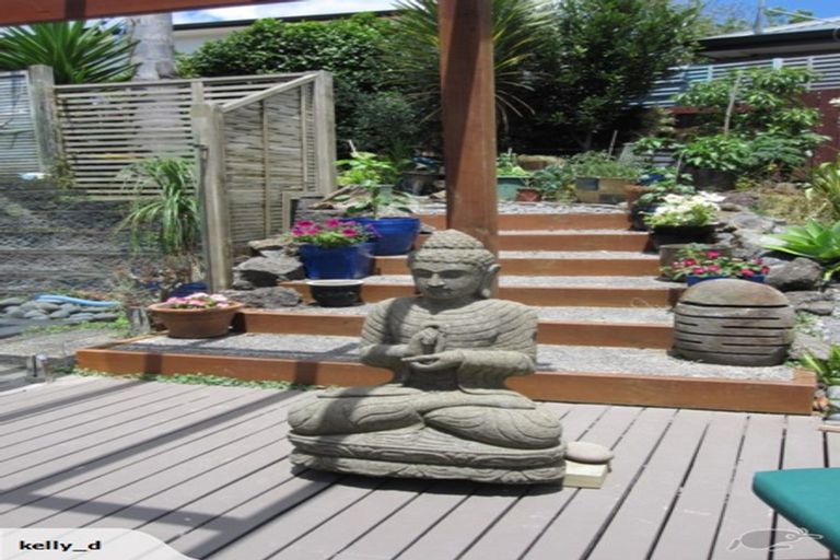 Photo of property in 12 Tiri View Place, Waiake, Auckland, 0630