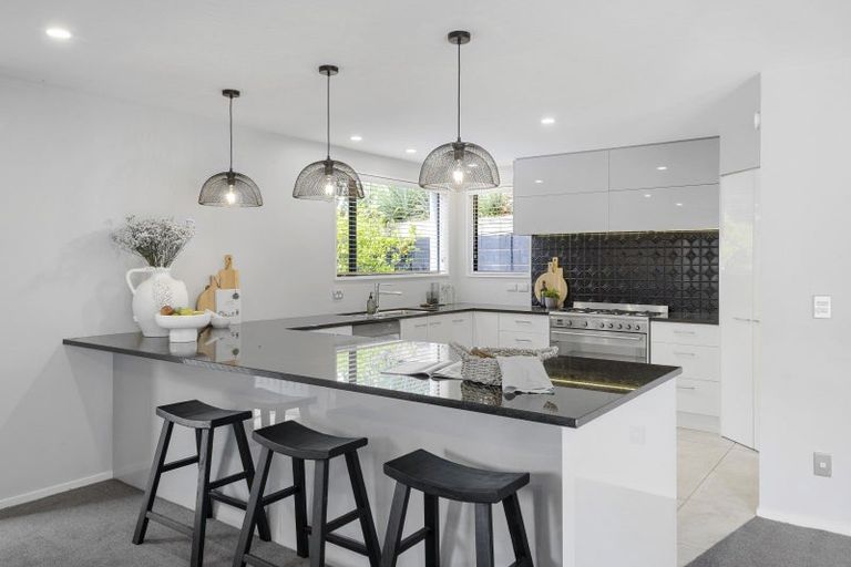 Photo of property in 26 Whareora Terrace, Cashmere, Christchurch, 8022