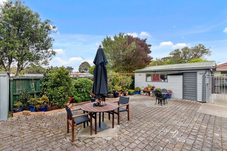 Photo of property in 2/12 Kawau Crescent, Bromley, Christchurch, 8062