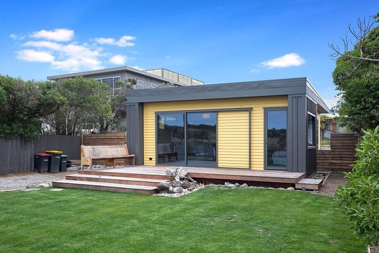 Photo of property in 347 Marine Parade, New Brighton, Christchurch, 8061