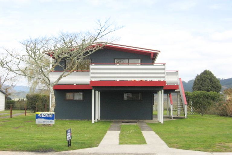 Photo of property in 6 Meadow Drive, Whitianga, 3510