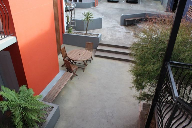 Photo of property in 3/2 Manor Place, Dunedin Central, Dunedin, 9016