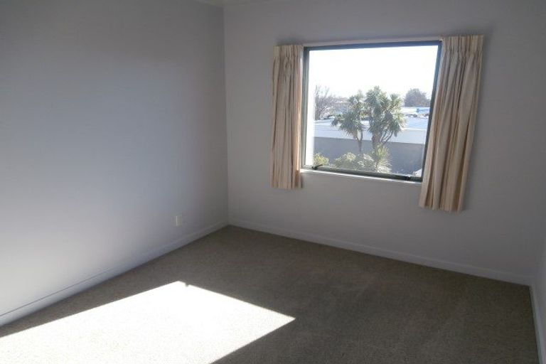 Photo of property in 3/407 Barbadoes Street, Christchurch Central, Christchurch, 8013