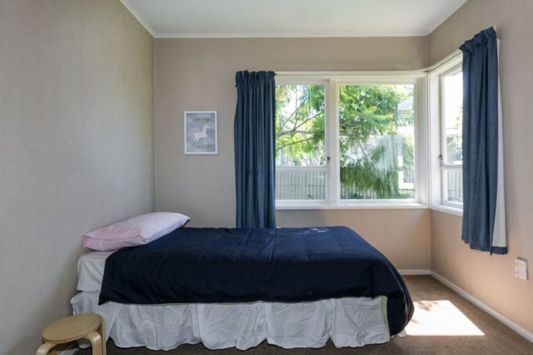 Photo of property in 17 Rochester Street, Tamatea, Napier, 4112