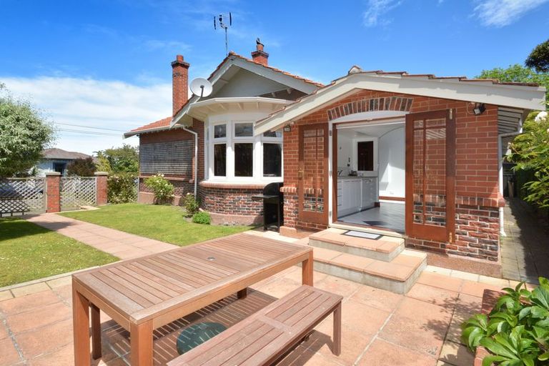 Photo of property in 6 Mcgeorge Avenue, Mornington, Dunedin, 9011