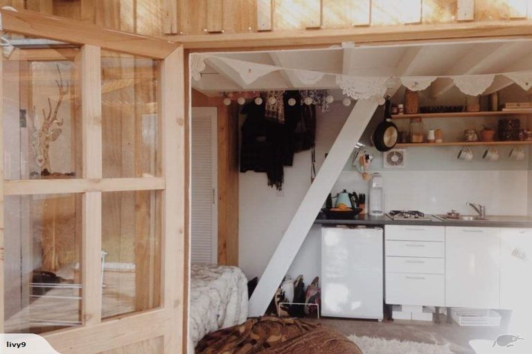 Photo of property in 11 Waimauku Station Road, Waimauku, 0812