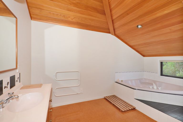 Photo of property in 29 Piwaiwaka Way, Tutukaka, Whangarei, 0173