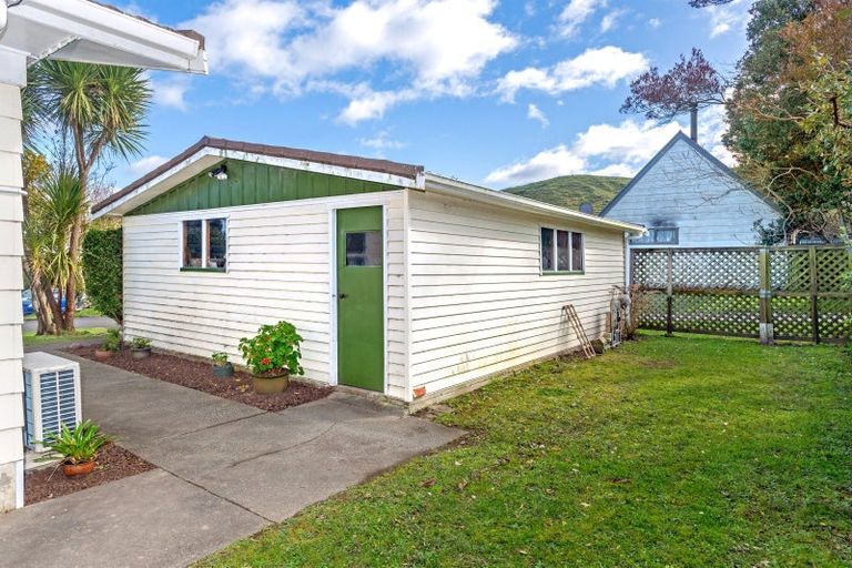 Photo of property in 43 Einstein Street, Outer Kaiti, Gisborne, 4010