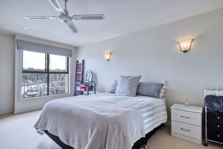 Photo of property in 74 Harbour Village Drive, Gulf Harbour, Whangaparaoa, 0930