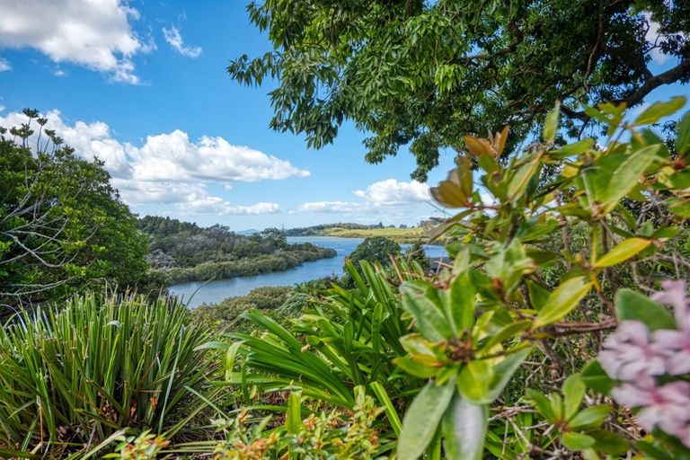 Photo of property in 72 Riverview Road, Kerikeri, 0230