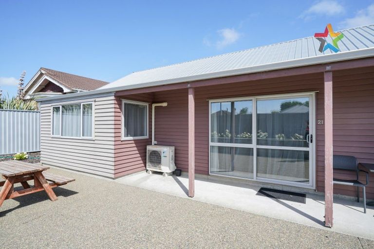 Photo of property in 8a-d Camden Street, Turnbull Thomson Park, Invercargill, 9810