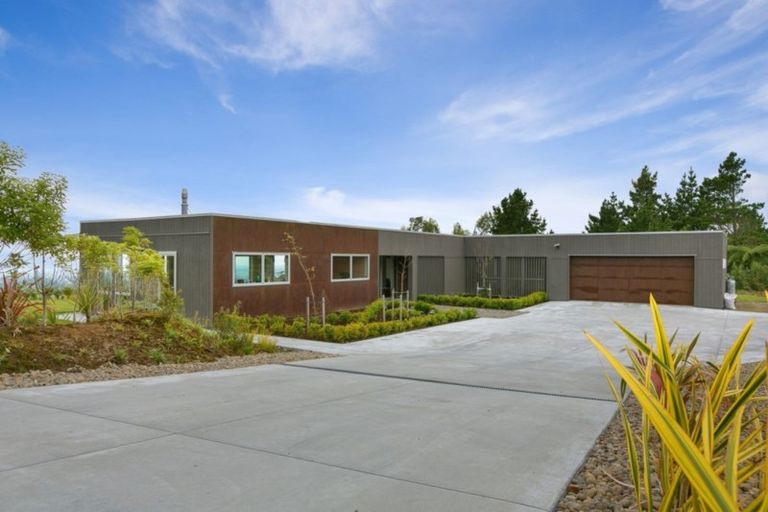 Photo of property in 1089 Plymouth Road, Koru, New Plymouth, 4374