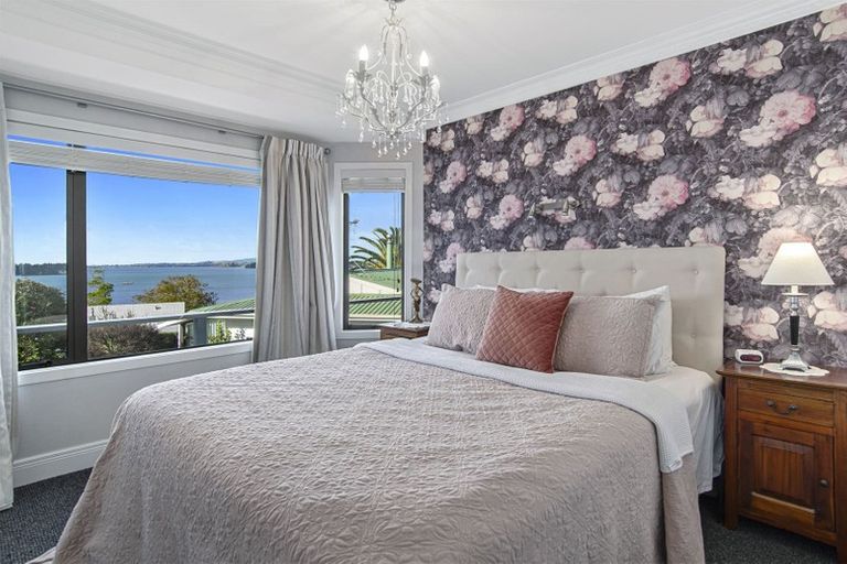 Photo of property in 2 Tinopai Drive, Omokoroa, 3114