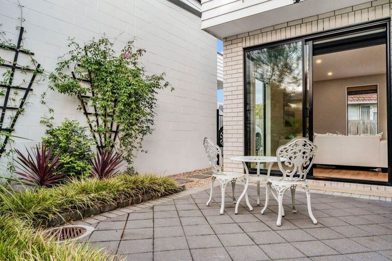 Photo of property in 37b Eastview Road, Glen Innes, Auckland, 1072