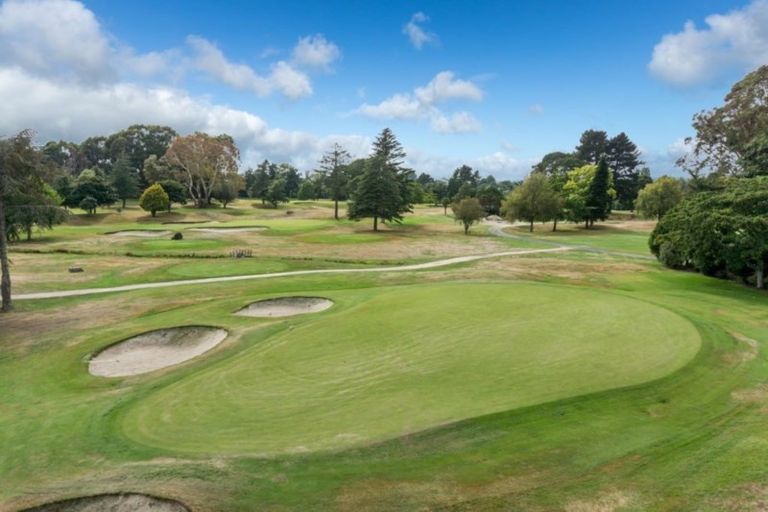 Photo of property in 4/84 Braid Road, St Andrews, Hamilton, 3200