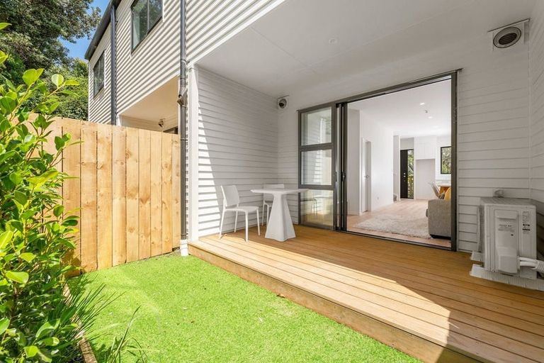 Photo of property in 7/22 Takapu Street, Henderson, Auckland, 0612