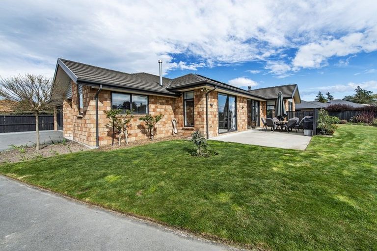 Photo of property in 10 Saint Andrews Lane, Kirwee, Darfield, 7571