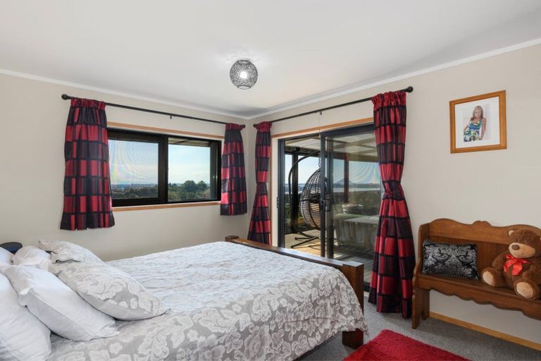 Photo of property in 48 Estuary View Road, Welcome Bay, Tauranga, 3112