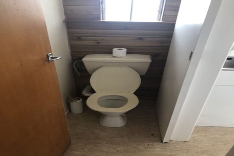 Photo of property in 28 Northolt Road, Fairview Downs, Hamilton, 3214