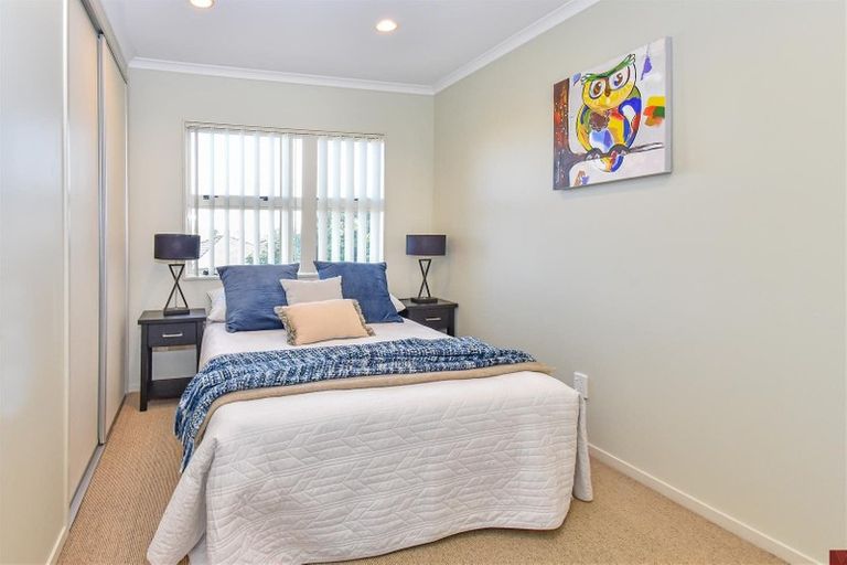 Photo of property in 8 Lime Crescent, Papakura, 2110