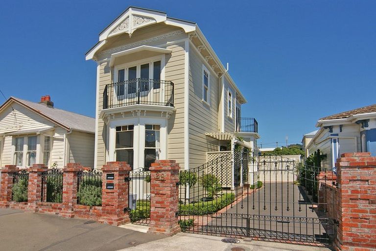 Photo of property in 28 Wilson Street, Newtown, Wellington, 6021