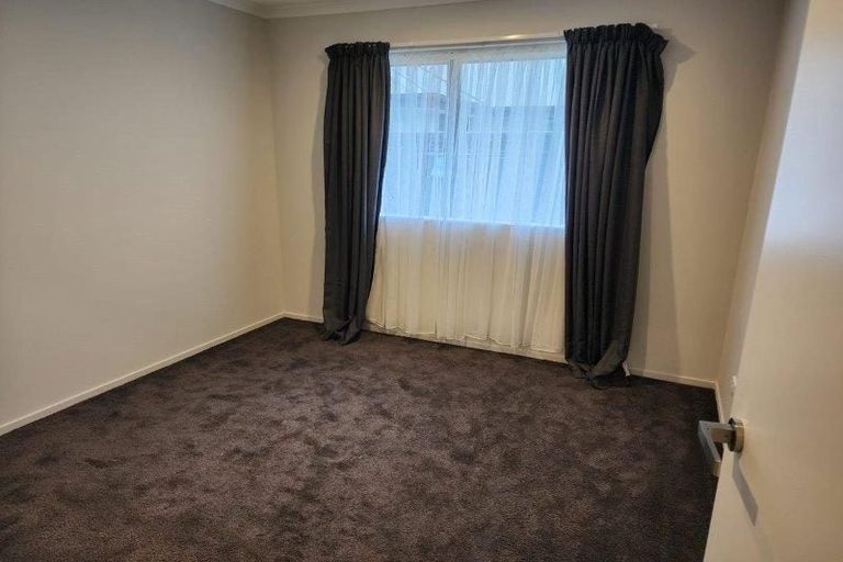 Photo of property in 2 Tara Crescent, Woodend, 7610