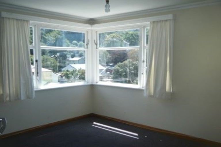 Photo of property in Winslow Apartments, 6/2 Ohiro Road, Aro Valley, Wellington, 6021