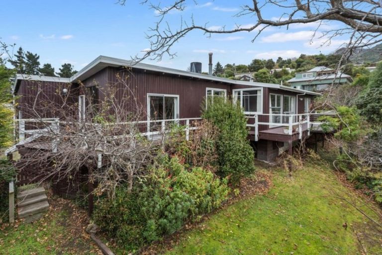 Photo of property in 5 Cholmondeley Lane, Governors Bay, Lyttelton, 8971