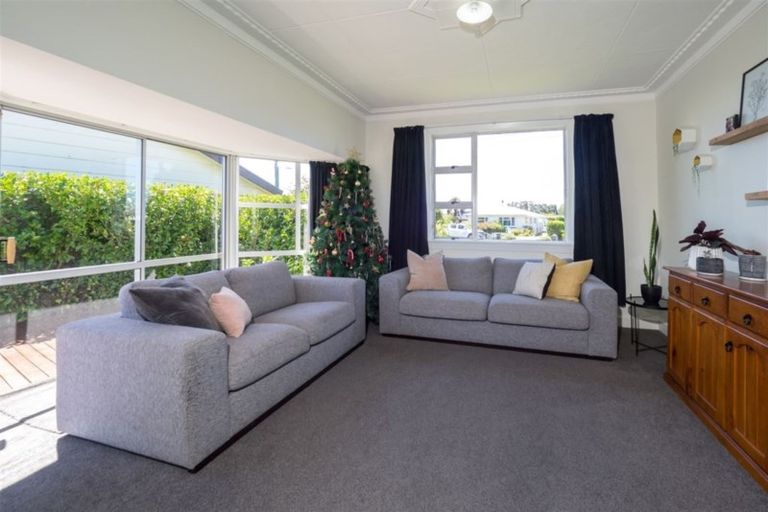 Photo of property in 70 Mcmurdo Street, Tinwald, Ashburton, 7700