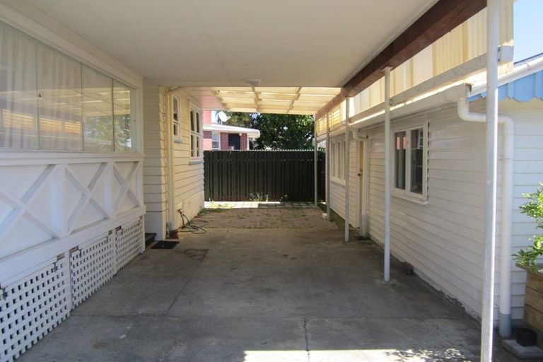 Photo of property in 177 Bartholomew Road, Levin, 5510