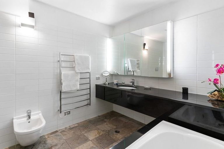 Photo of property in 11/142 Park Terrace, Christchurch Central, Christchurch, 8013