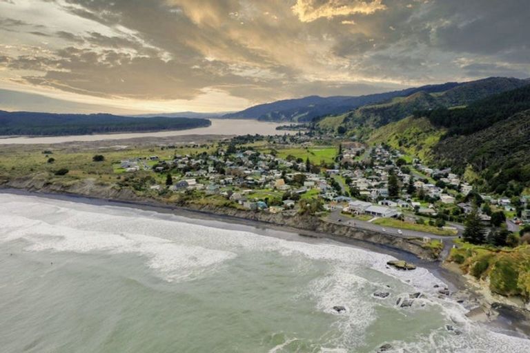 Photo of property in 18 Kaipo Heights Drive, Onewhero, 2697