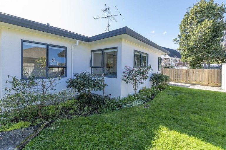 Photo of property in 406b Te Moana Road, Waikanae, 5036