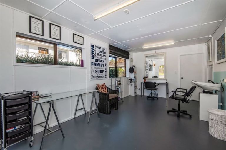 Photo of property in 1/1 Mayfair Crescent, Mairangi Bay, Auckland, 0630